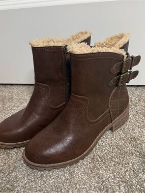 Bjorndal Brown Faux-Fur Lined Ankle Boots with Buckle Detail